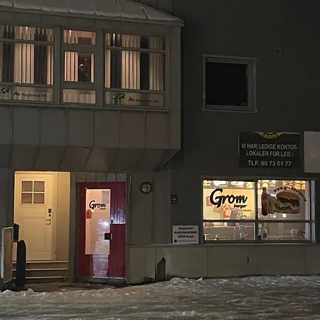 Island , Near 아파트